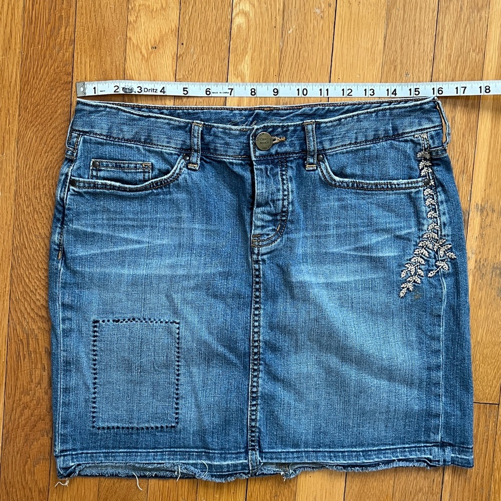 Eddie Bauer Size 4 Embroidered Embellished Denim Mini Skirt Jeans Skirt - Picture 7 of 8